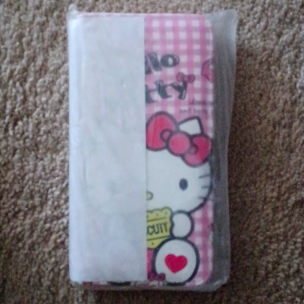 Hello Kitty Wallet NWT